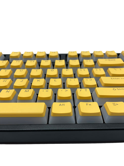OEM-profiel keycaps in geel met doorschijnende randen – compatibel met Cherry MX switches